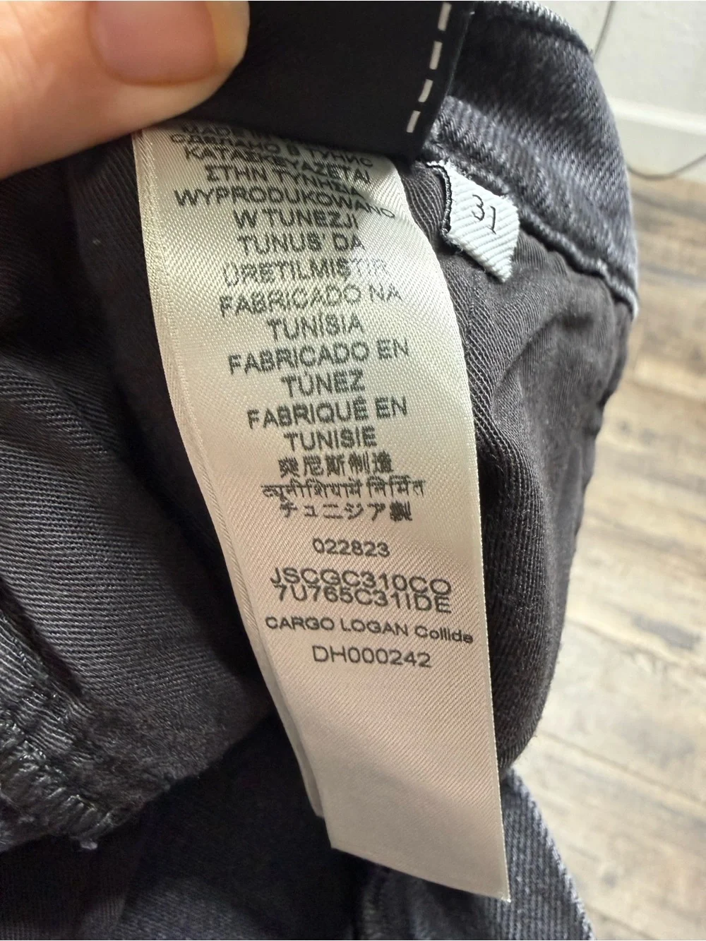 7 For All Mankind Women's Size 31 Black Cargo Denim Pants